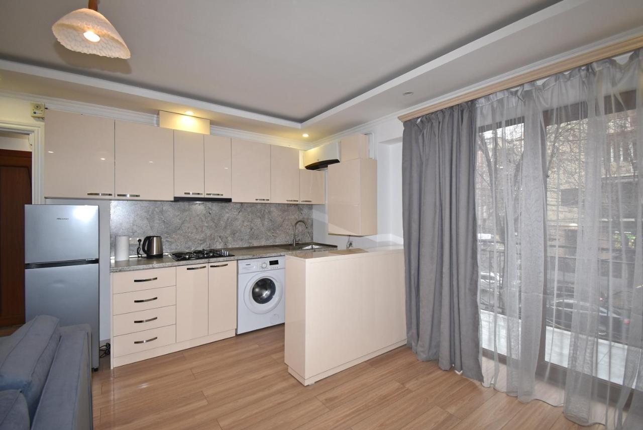 19Tumanyan Excellent Apartment In The Centre Of Capital Ереван Экстерьер фото