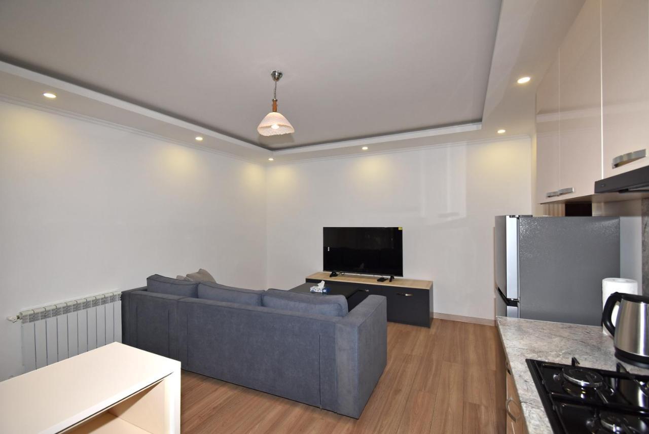 19Tumanyan Excellent Apartment In The Centre Of Capital Ереван Экстерьер фото